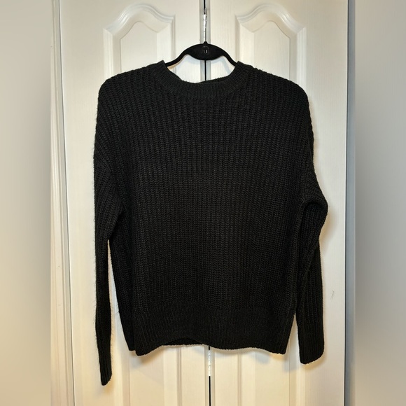 Tag - Black Knit Sweater - Picture 1 of 5